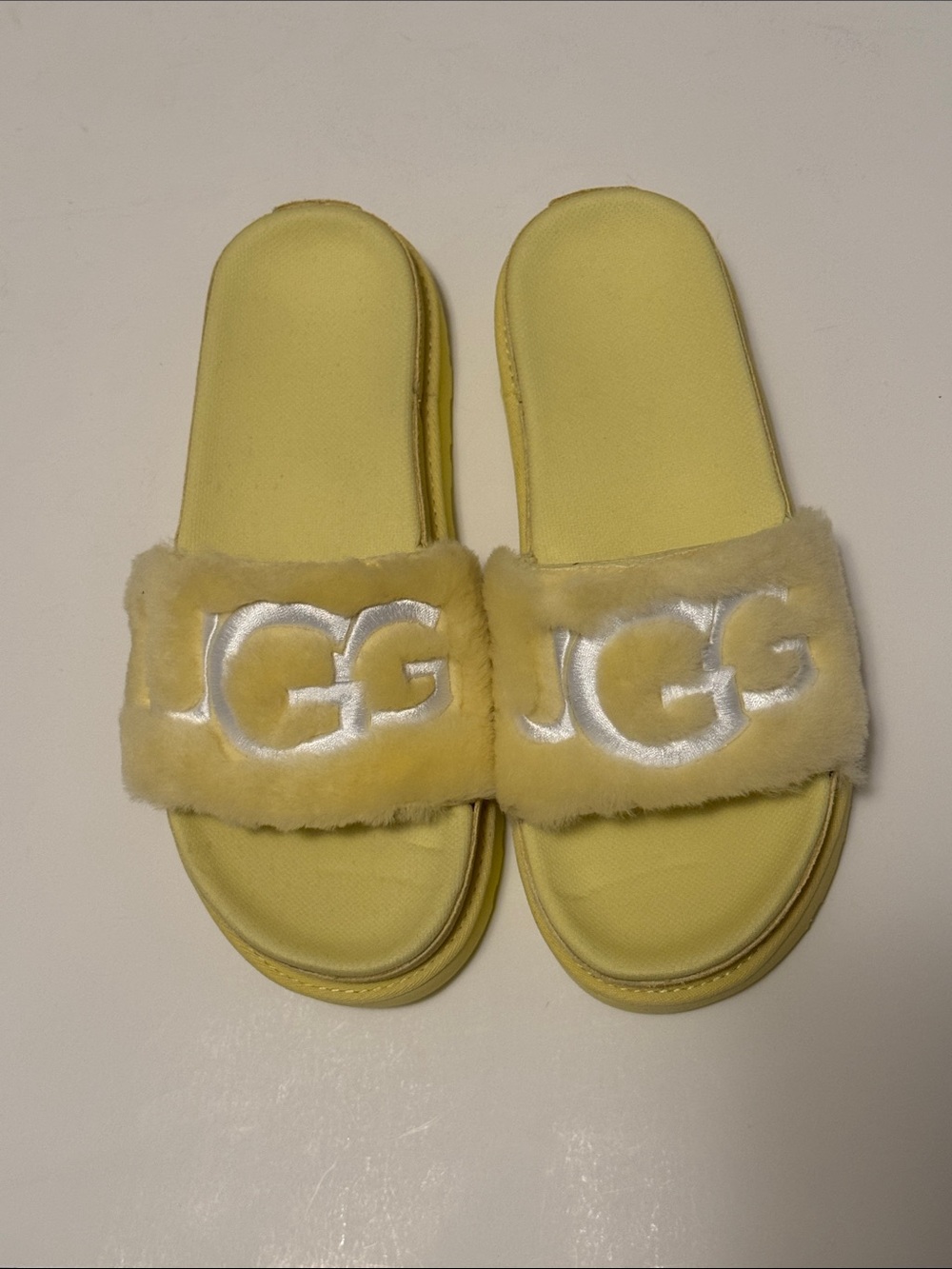 UGG LATON Lemon fur Slide Sandals